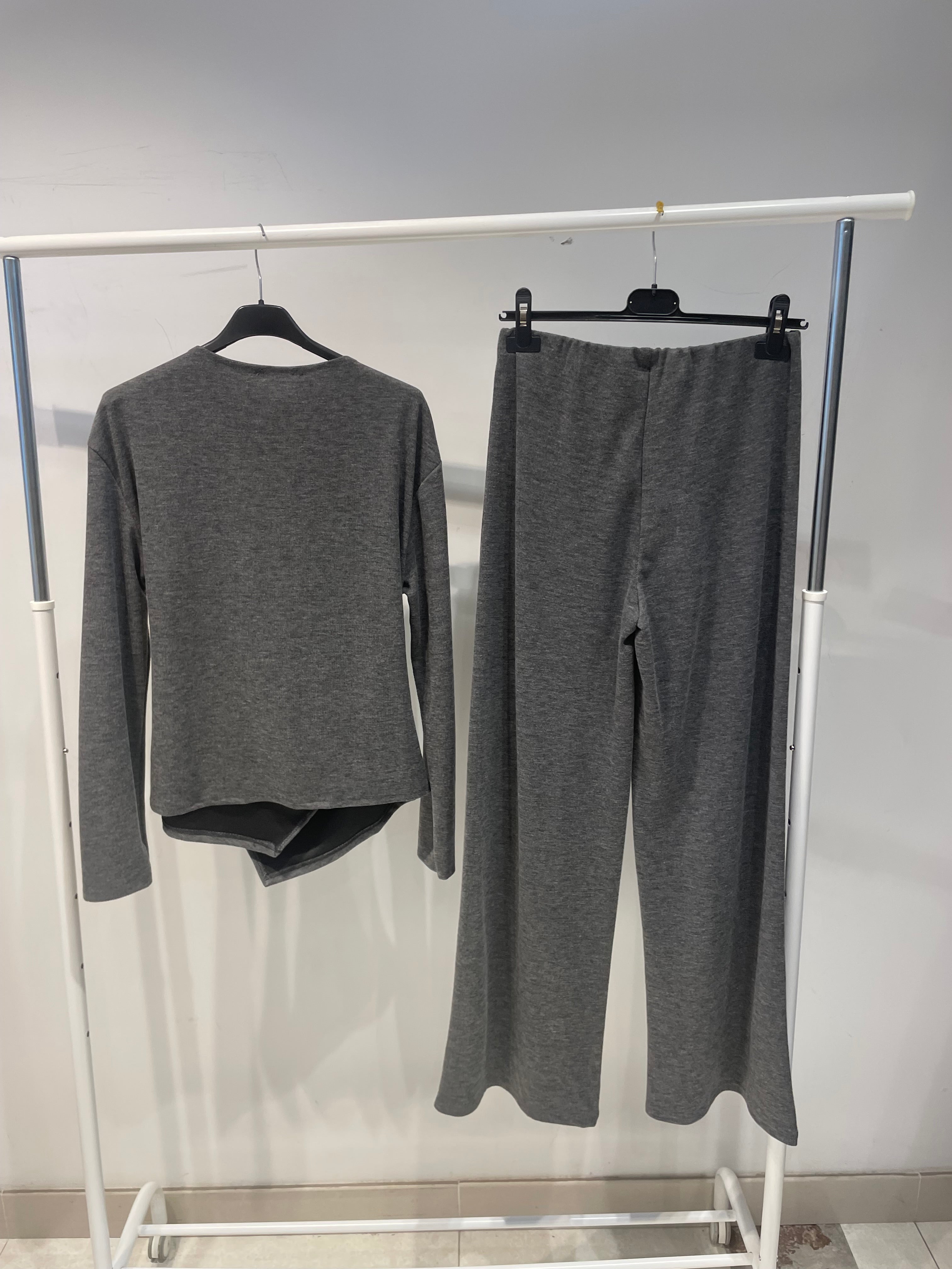 Ensemble Femme Confort Absolu – Cache-Cœur & Pantalon Fluide – Taille Unique