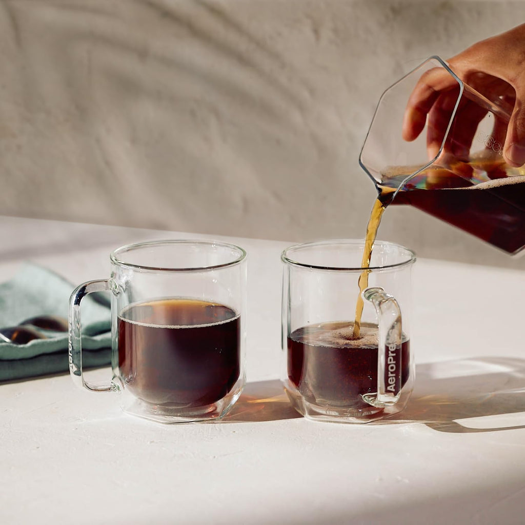 AeroPress Clear XL cafetière à piston, grande tout-en-un, cafetière manuelle style expresso et filtre, infusion en 2 min, portable pour voyage et camping