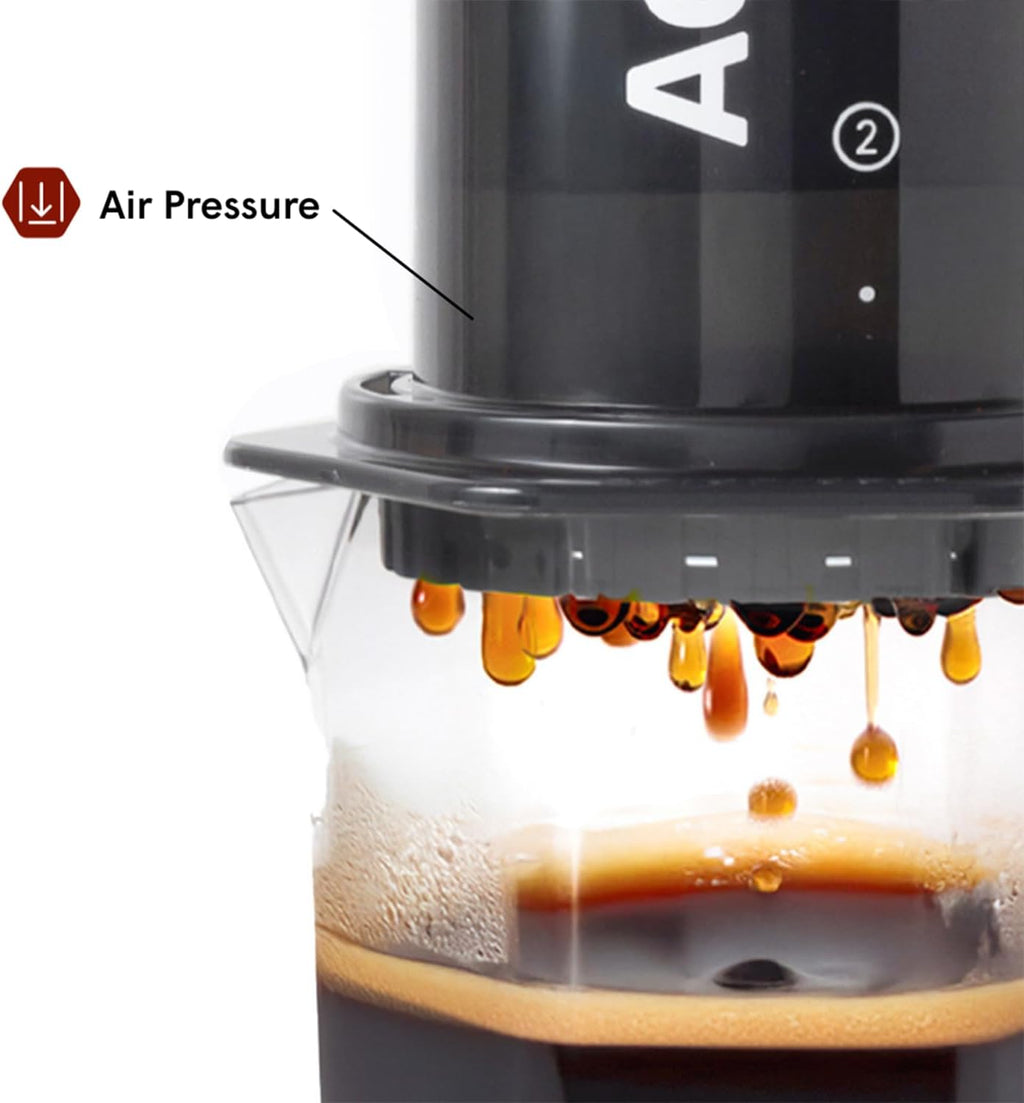AeroPress Clear XL cafetière à piston, grande tout-en-un, cafetière manuelle style expresso et filtre, infusion en 2 min, portable pour voyage et camping