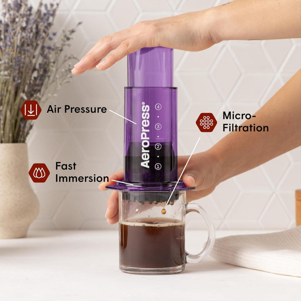 AeroPress Clear XL cafetière à piston, grande tout-en-un, cafetière manuelle style expresso et filtre, infusion en 2 min, portable pour voyage et camping